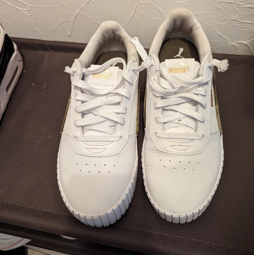 Puma Sneakers